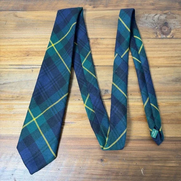 Lochcarron of Scotland Wool Gordon Clan Tartan Tie Scottish Traditional - Picture 2 of 6